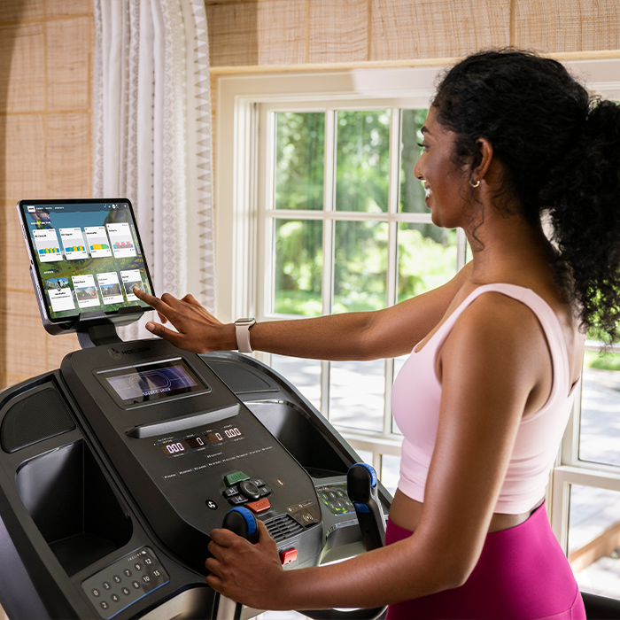 Horizon 7.0 Treadmill 60''x20''